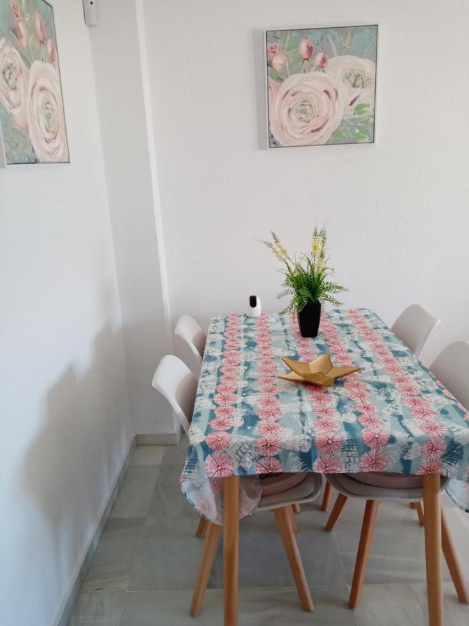 קוניל דה לה פרונטרה Apartamento Santa Barbara מראה חיצוני תמונה
